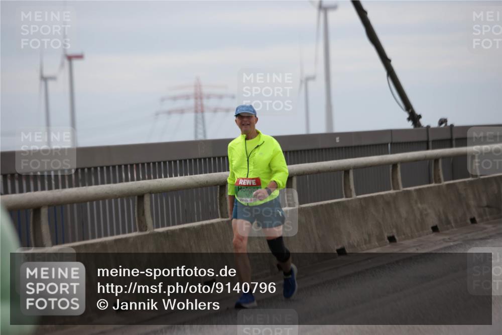 03.10.2025 - Köhlbrandbrückenlauf Jannik Wohlers http://msf.ph/oto/9140796 03.10.2025 16:12:37 Position 1 8511 meine-sportfotos.de