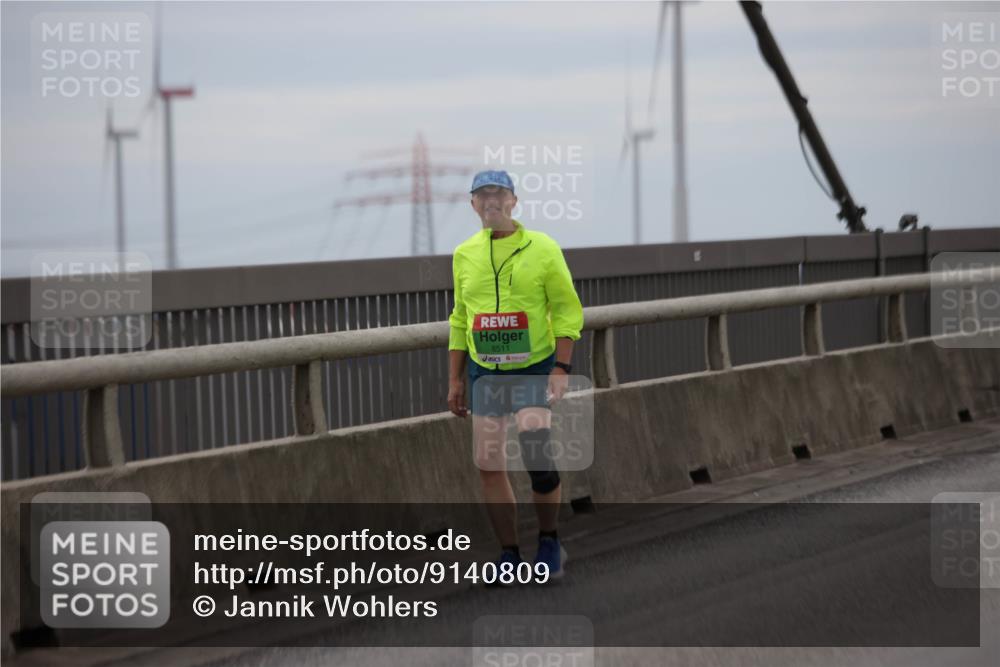 03.10.2025 - Köhlbrandbrückenlauf Jannik Wohlers http://msf.ph/oto/9140809 03.10.2025 16:12:37 Position 1 8511 meine-sportfotos.de