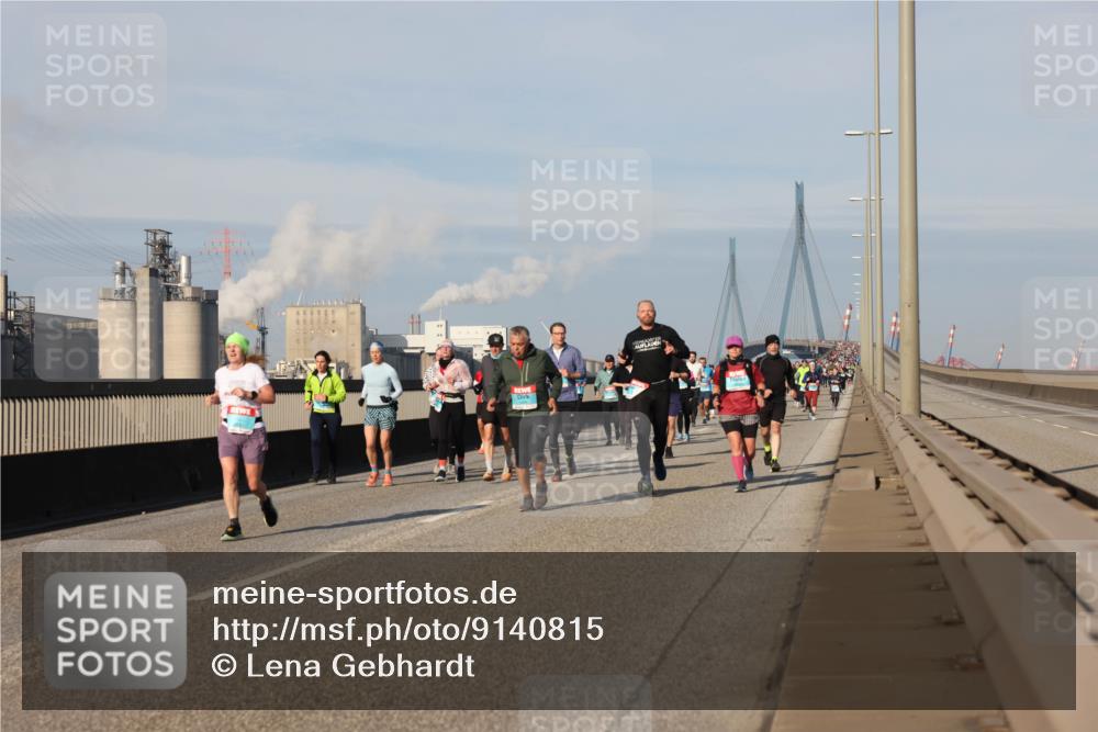 03.10.2025 - Köhlbrandbrückenlauf Lena Gebhardt http://msf.ph/oto/9140815 03.10.2025 09:58:36 Position 2  meine-sportfotos.de