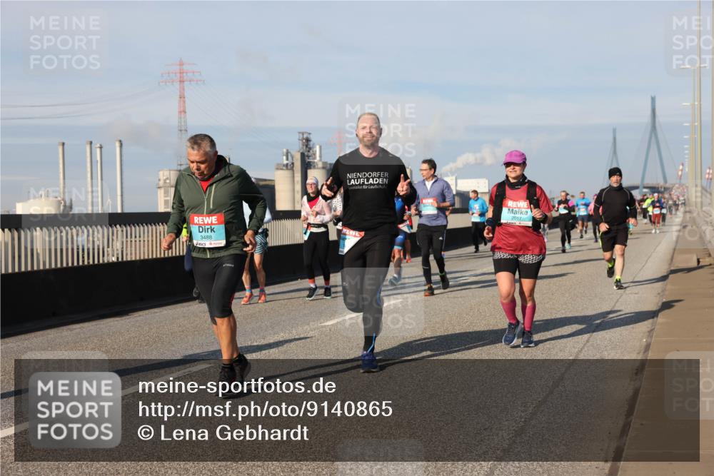 03.10.2025 - Köhlbrandbrückenlauf Lena Gebhardt http://msf.ph/oto/9140865 03.10.2025 09:58:40 Position 2 3488, 2017 meine-sportfotos.de