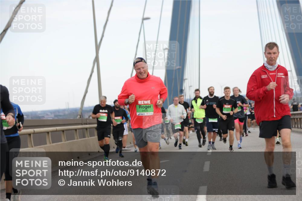 03.10.2025 - Köhlbrandbrückenlauf Jannik Wohlers http://msf.ph/oto/9140872 03.10.2025 15:33:02 Position 1 9400 meine-sportfotos.de