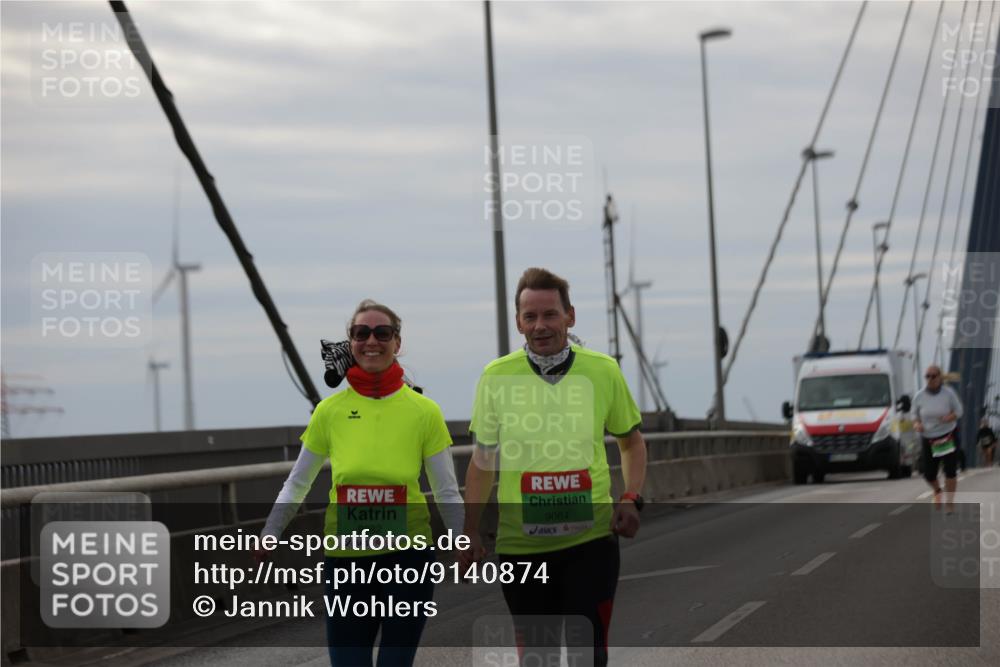 03.10.2025 - Köhlbrandbrückenlauf Jannik Wohlers http://msf.ph/oto/9140874 03.10.2025 16:12:53 Position 1 9082, 9084 meine-sportfotos.de