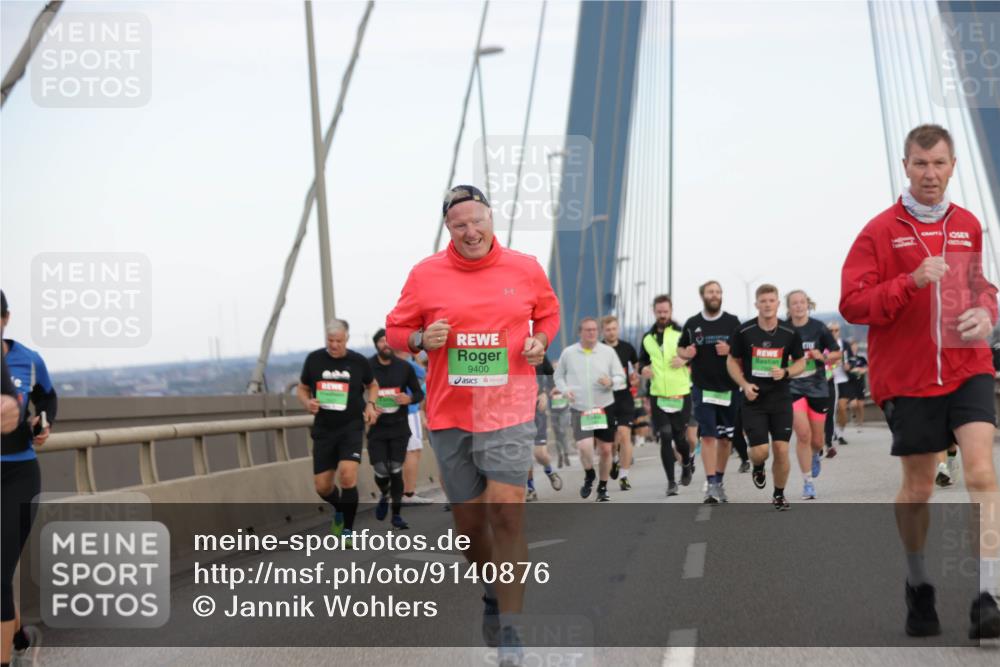 03.10.2025 - Köhlbrandbrückenlauf Jannik Wohlers http://msf.ph/oto/9140876 03.10.2025 15:33:02 Position 1 9400 meine-sportfotos.de