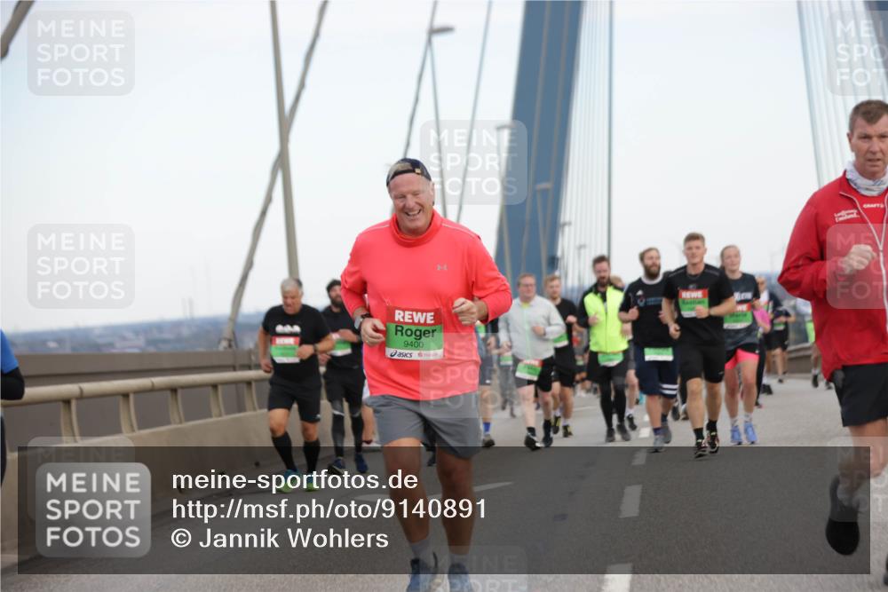 03.10.2025 - Köhlbrandbrückenlauf Jannik Wohlers http://msf.ph/oto/9140891 03.10.2025 15:33:02 Position 1 9400 meine-sportfotos.de