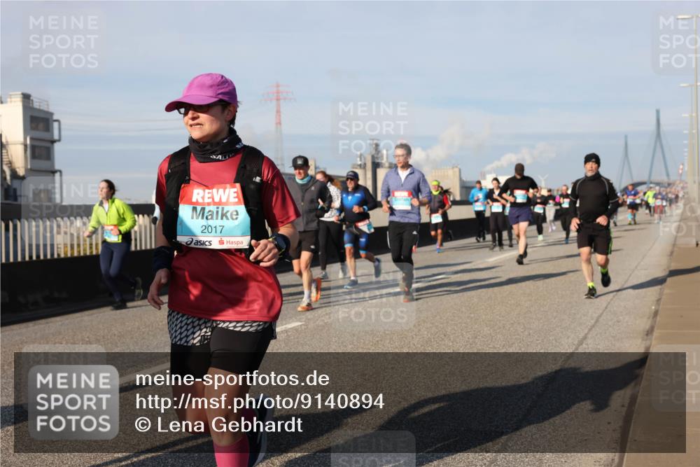 03.10.2025 - Köhlbrandbrückenlauf Lena Gebhardt http://msf.ph/oto/9140894 03.10.2025 09:58:41 Position 2 2017 meine-sportfotos.de