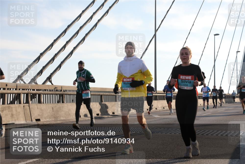 03.10.2025 - Köhlbrandbrückenlauf Yannick Fuchs http://msf.ph/oto/9140934 03.10.2025 08:25:50 Position 2 1702, 1208 meine-sportfotos.de