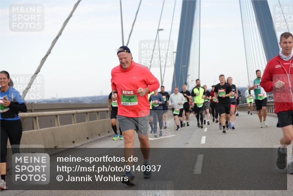 03.10.2025 - Köhlbrandbrückenlauf Jannik Wohlers http://msf.ph/oto/9140937 03.10.2025 15:33:03 Position 1 9400 meine-sportfotos.de