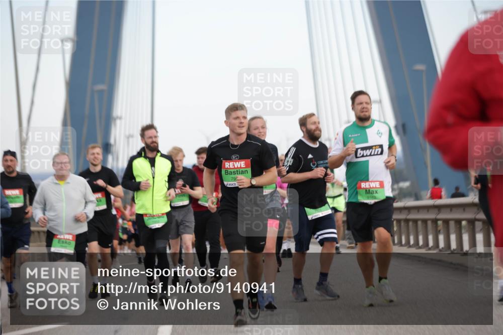 03.10.2025 - Köhlbrandbrückenlauf Jannik Wohlers http://msf.ph/oto/9140941 03.10.2025 15:33:04 Position 1 79, 9163 meine-sportfotos.de