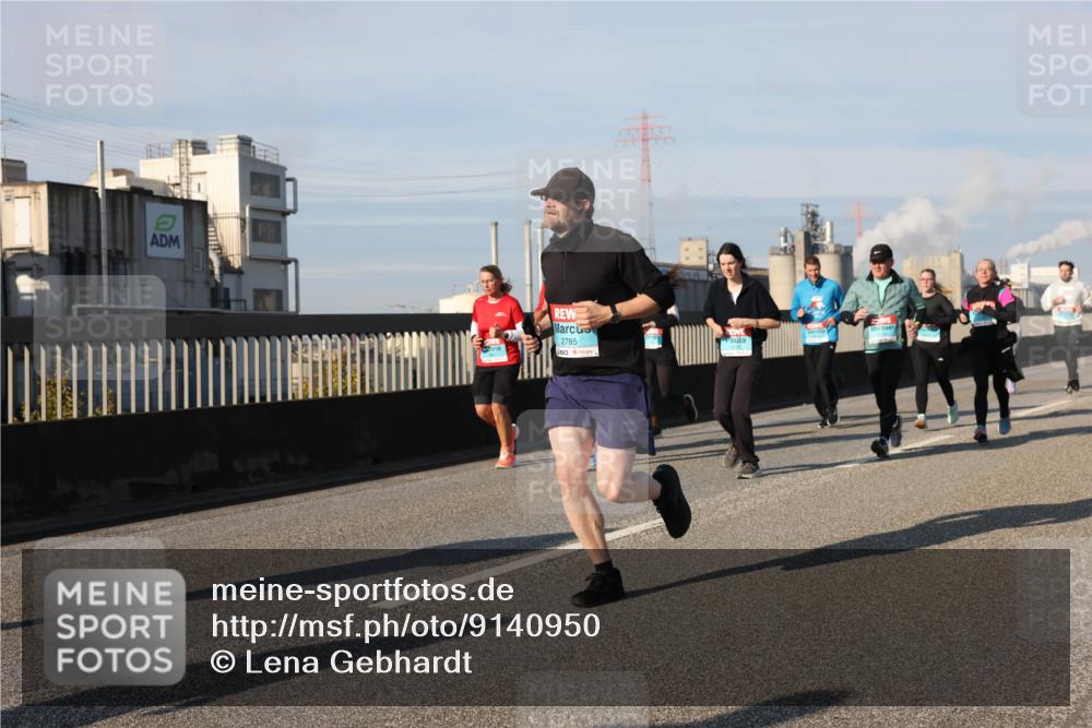 03.10.2025 - Köhlbrandbrückenlauf Lena Gebhardt http://msf.ph/oto/9140950 03.10.2025 09:58:45 Position 2 2785 meine-sportfotos.de