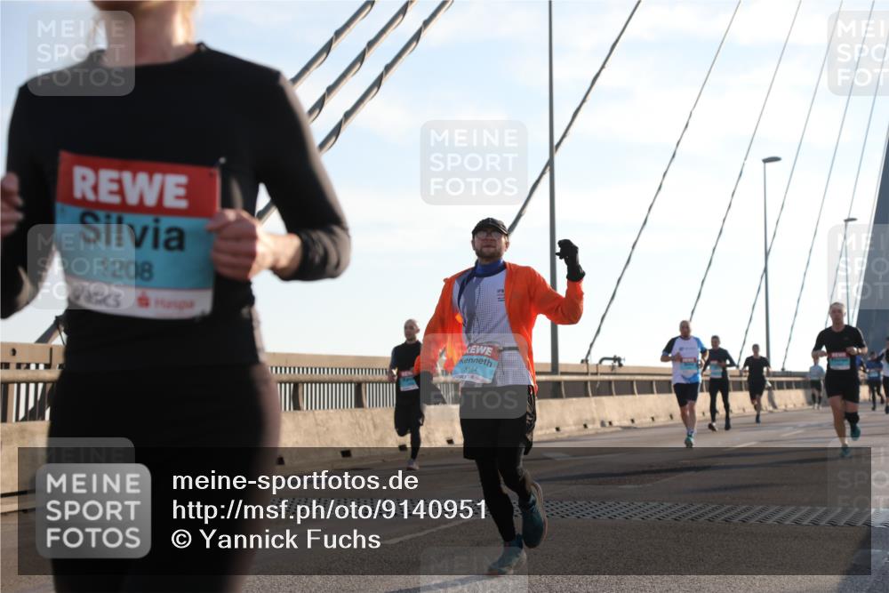 03.10.2025 - Köhlbrandbrückenlauf Yannick Fuchs http://msf.ph/oto/9140951 03.10.2025 08:25:52 Position 2 1208, 3164 meine-sportfotos.de