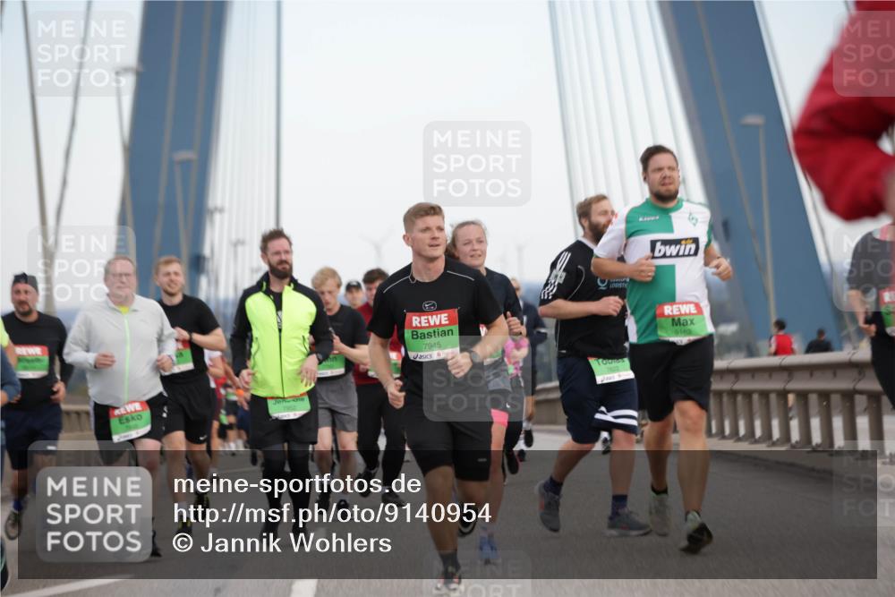 03.10.2025 - Köhlbrandbrückenlauf Jannik Wohlers http://msf.ph/oto/9140954 03.10.2025 15:33:04 Position 1 7945, 7622, 9163 meine-sportfotos.de