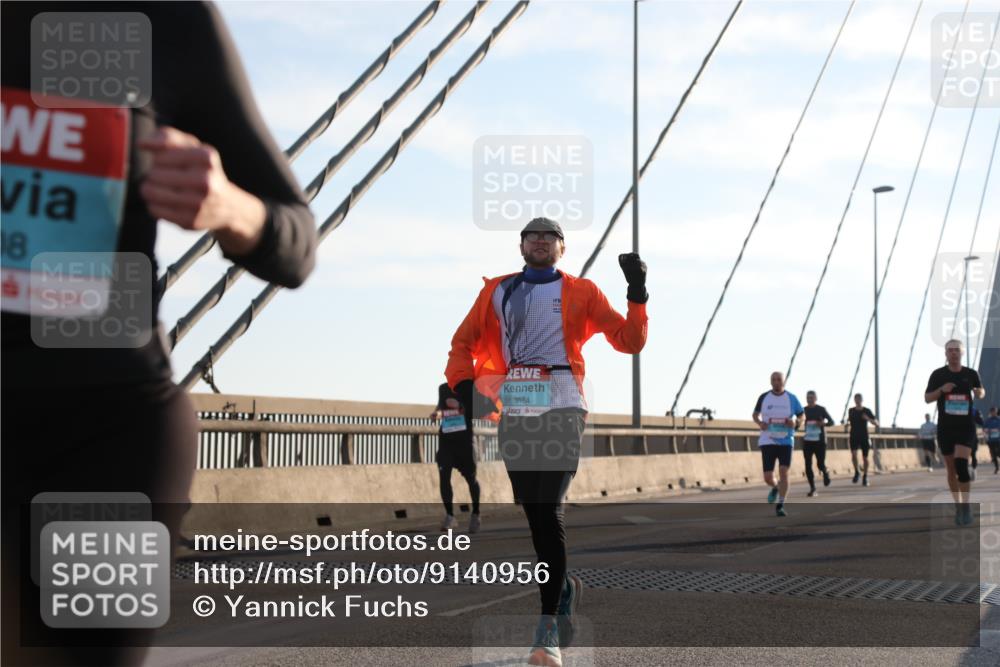 03.10.2025 - Köhlbrandbrückenlauf Yannick Fuchs http://msf.ph/oto/9140956 03.10.2025 08:25:52 Position 2 08, 6, 3164 meine-sportfotos.de