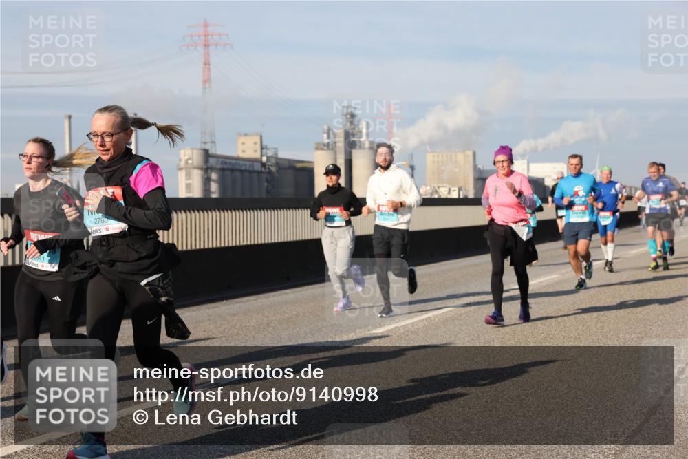 03.10.2025 - Köhlbrandbrückenlauf Lena Gebhardt http://msf.ph/oto/9140998 03.10.2025 09:58:48 Position 2 641, 2789 meine-sportfotos.de