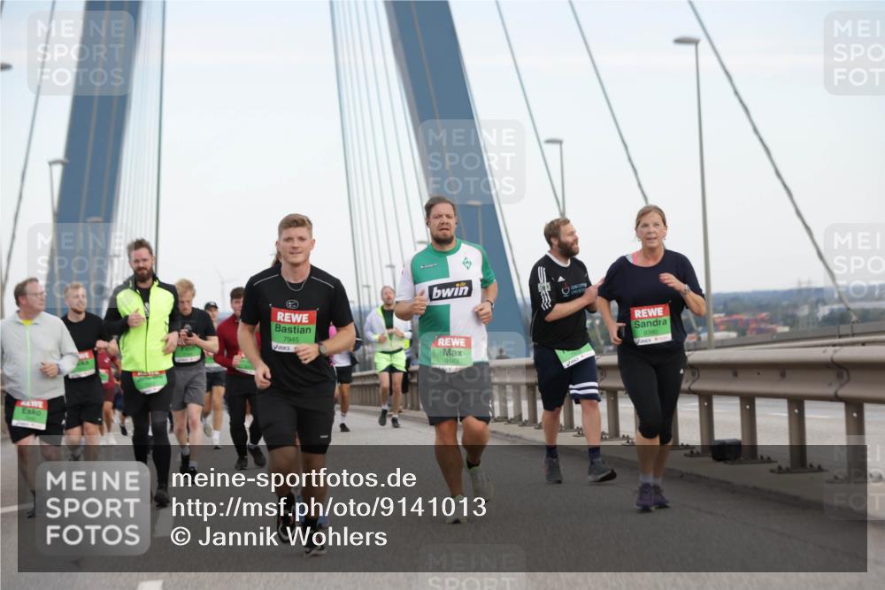03.10.2025 - Köhlbrandbrückenlauf Jannik Wohlers http://msf.ph/oto/9141013 03.10.2025 15:33:05 Position 1 7945, 9163, 9390 meine-sportfotos.de