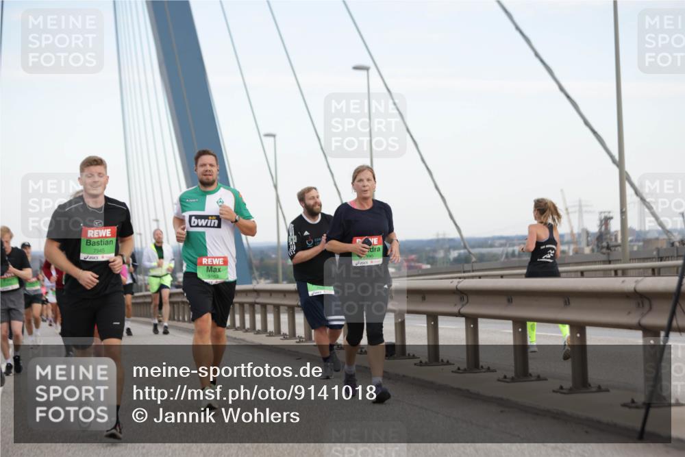 03.10.2025 - Köhlbrandbrückenlauf Jannik Wohlers http://msf.ph/oto/9141018 03.10.2025 15:33:06 Position 1 7945, 09163, 390 meine-sportfotos.de