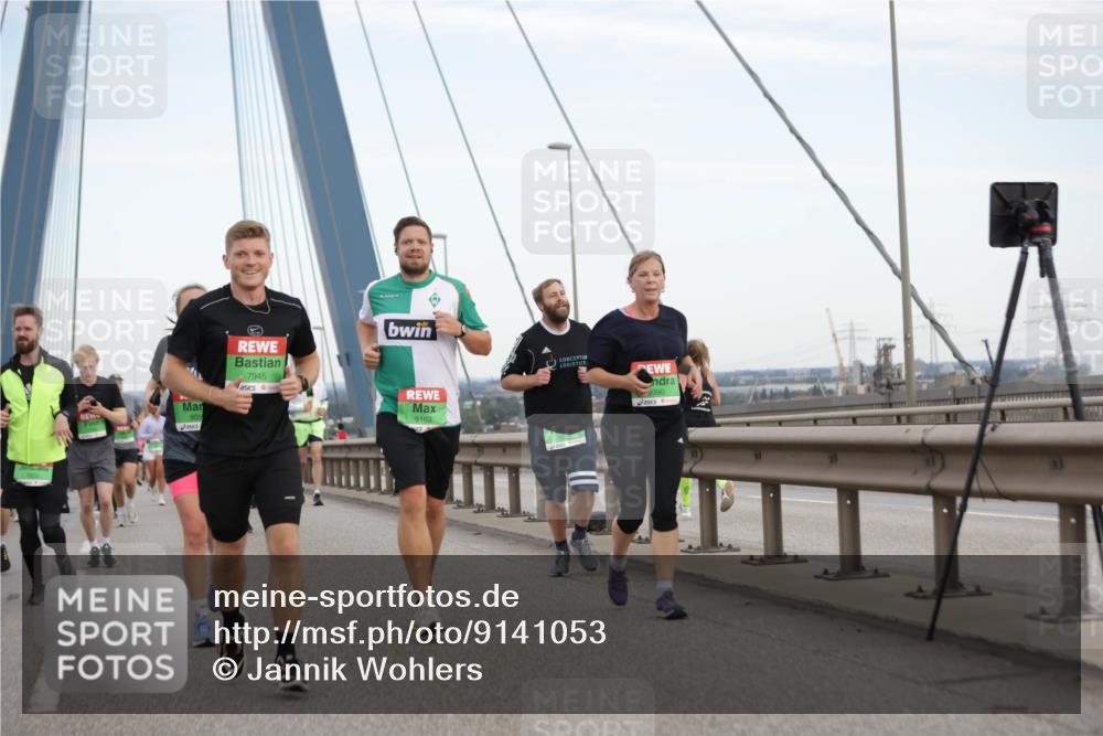 03.10.2025 - Köhlbrandbrückenlauf Jannik Wohlers http://msf.ph/oto/9141053 03.10.2025 15:33:07 Position 1 1, 805, 7945, 9163, 9390 meine-sportfotos.de