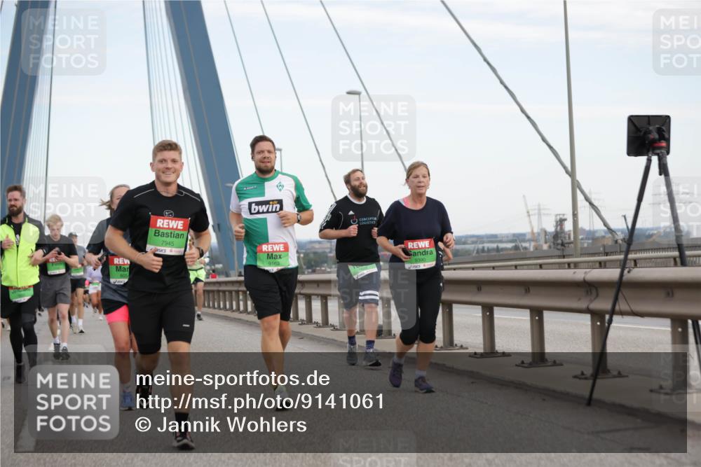 03.10.2025 - Köhlbrandbrückenlauf Jannik Wohlers http://msf.ph/oto/9141061 03.10.2025 15:33:07 Position 1 7945, 9163, 9390 meine-sportfotos.de