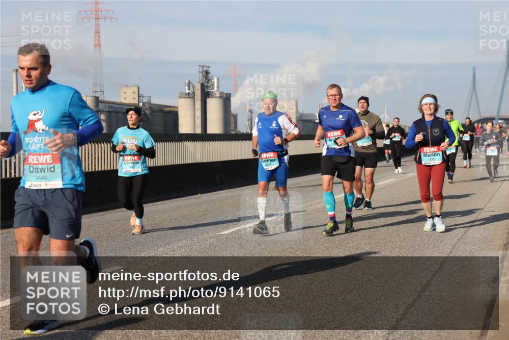 03.10.2025 - Köhlbrandbrückenlauf Lena Gebhardt http://msf.ph/oto/9141065 03.10.2025 09:58:51 Position 2 3446, 1903, 3505, 2172, 1812 meine-sportfotos.de