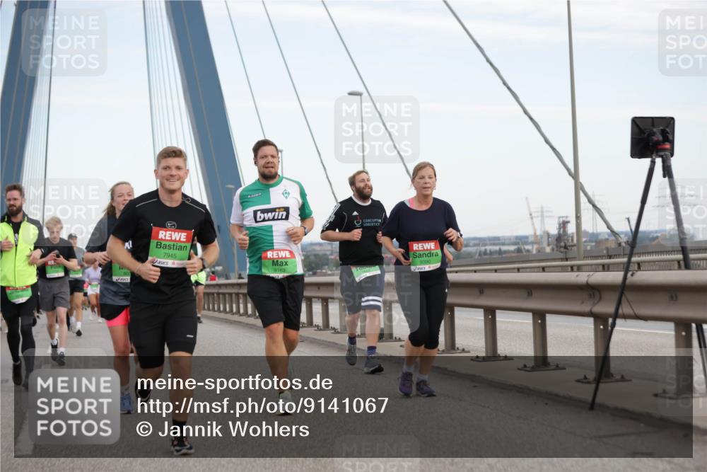 03.10.2025 - Köhlbrandbrückenlauf Jannik Wohlers http://msf.ph/oto/9141067 03.10.2025 15:33:07 Position 1 7945, 9163, 9390 meine-sportfotos.de
