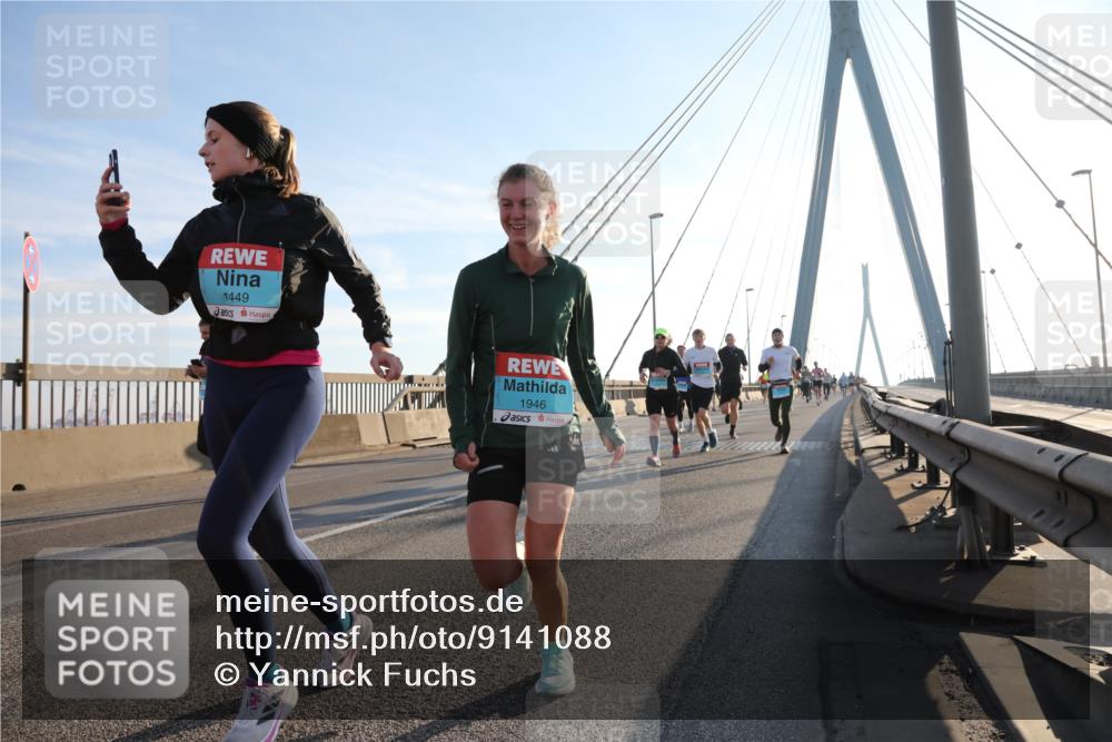 03.10.2025 - Köhlbrandbrückenlauf Yannick Fuchs http://msf.ph/oto/9141088 03.10.2025 08:25:59 Position 2 1449, 1946 meine-sportfotos.de