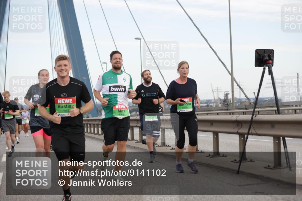 03.10.2025 - Köhlbrandbrückenlauf Jannik Wohlers http://msf.ph/oto/9141102 03.10.2025 15:33:07 Position 1 052, 7945, 9163, 7622, 9390 meine-sportfotos.de