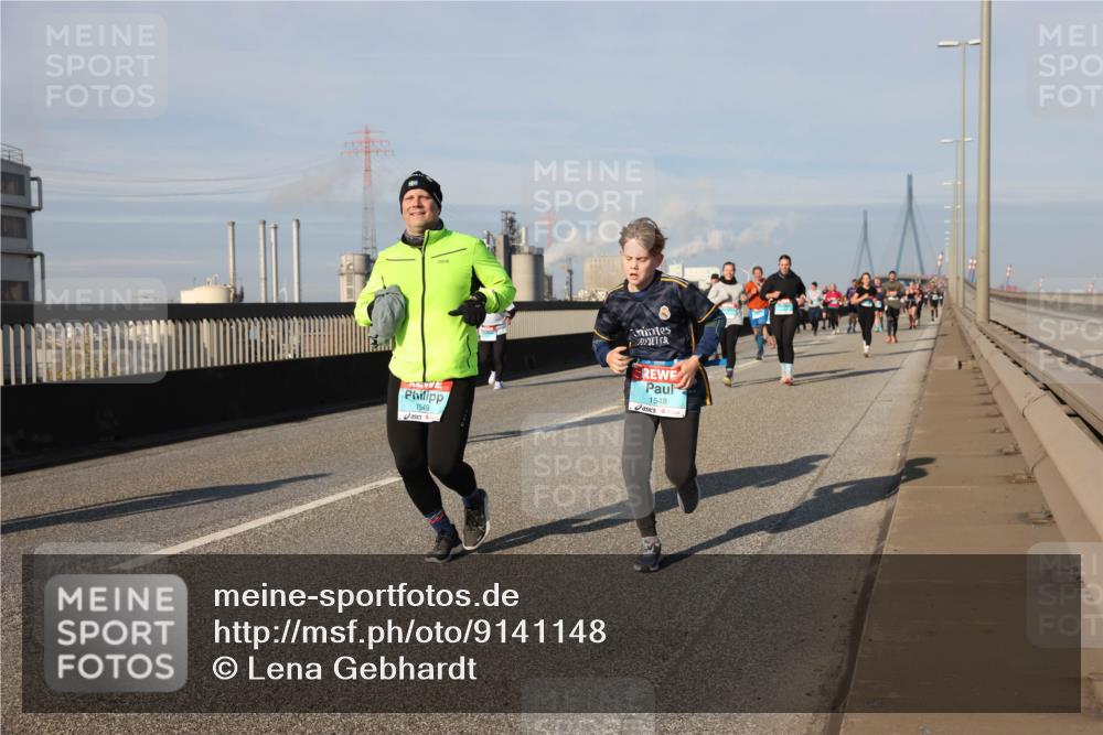 03.10.2025 - Köhlbrandbrückenlauf Lena Gebhardt http://msf.ph/oto/9141148 03.10.2025 09:58:57 Position 2 1549, 1548 meine-sportfotos.de