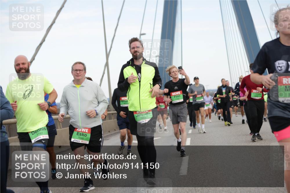 03.10.2025 - Köhlbrandbrückenlauf Jannik Wohlers http://msf.ph/oto/9141150 03.10.2025 15:33:09 Position 1 7787, 7948, 7952, 7760, 4 meine-sportfotos.de
