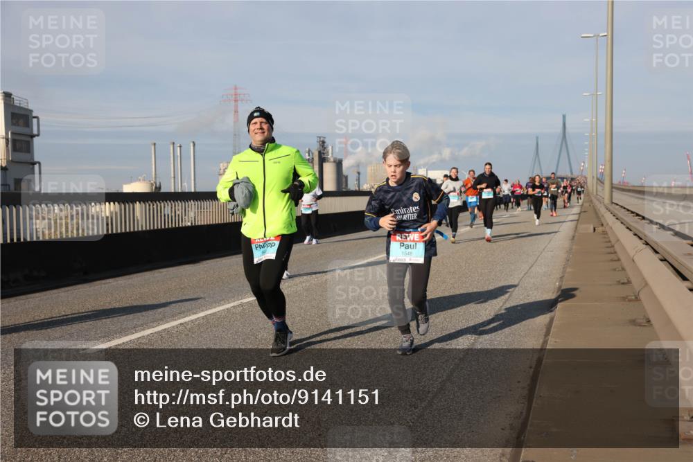 03.10.2025 - Köhlbrandbrückenlauf Lena Gebhardt http://msf.ph/oto/9141151 03.10.2025 09:58:58 Position 2 1548 meine-sportfotos.de