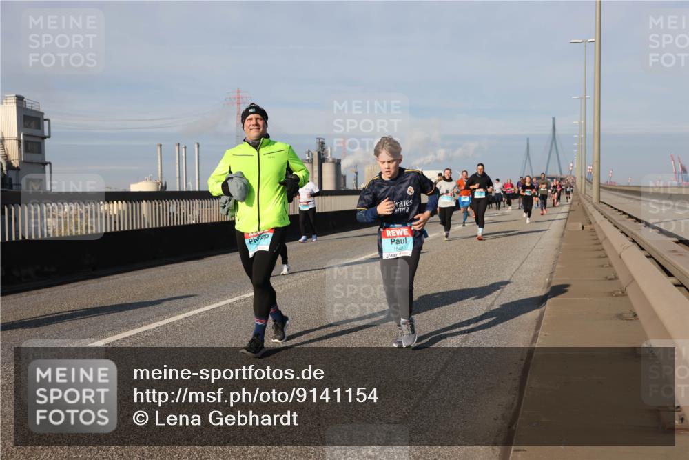 03.10.2025 - Köhlbrandbrückenlauf Lena Gebhardt http://msf.ph/oto/9141154 03.10.2025 09:58:58 Position 2 1548 meine-sportfotos.de