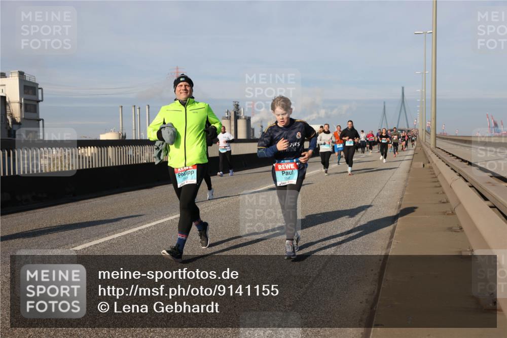 03.10.2025 - Köhlbrandbrückenlauf Lena Gebhardt http://msf.ph/oto/9141155 03.10.2025 09:58:58 Position 2 1549, 1548 meine-sportfotos.de