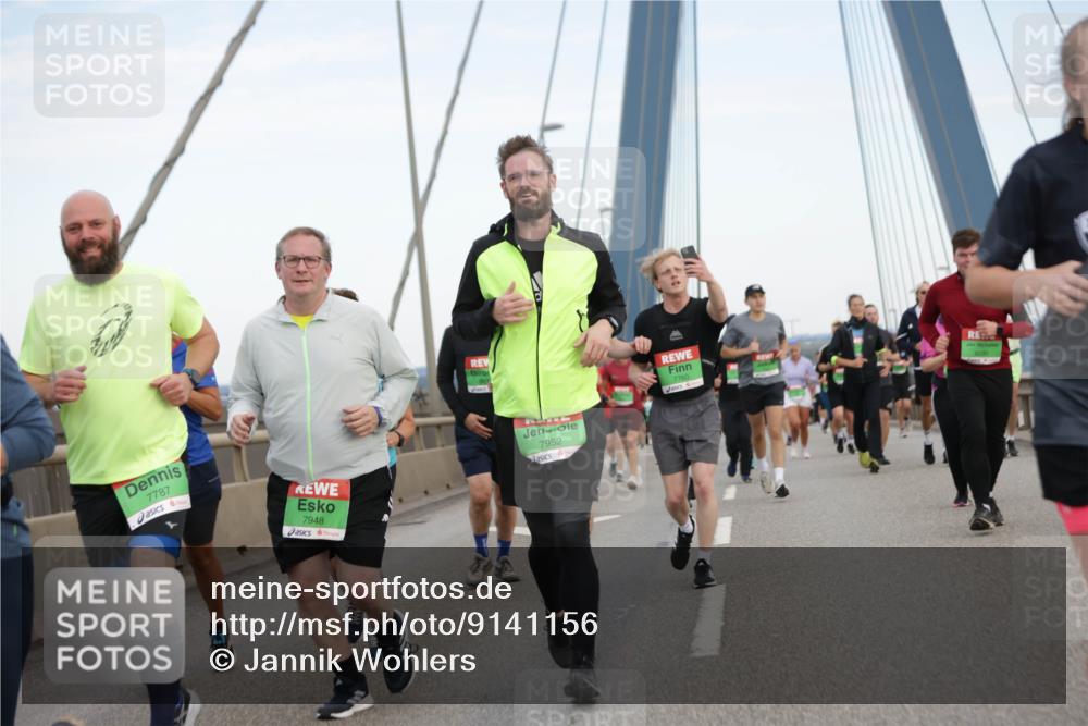 03.10.2025 - Köhlbrandbrückenlauf Jannik Wohlers http://msf.ph/oto/9141156 03.10.2025 15:33:09 Position 1 7787, 7948, 7952 meine-sportfotos.de