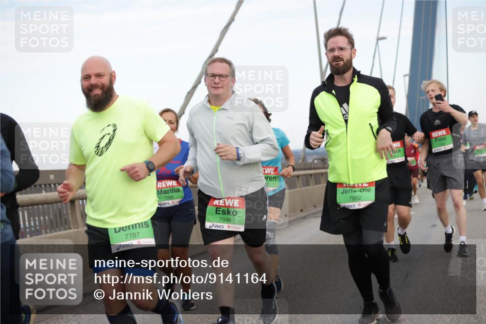 03.10.2025 - Köhlbrandbrückenlauf Jannik Wohlers http://msf.ph/oto/9141164 03.10.2025 15:33:10 Position 1 7787, 7580, 7948, 7, 7952, 852, 7760 meine-sportfotos.de