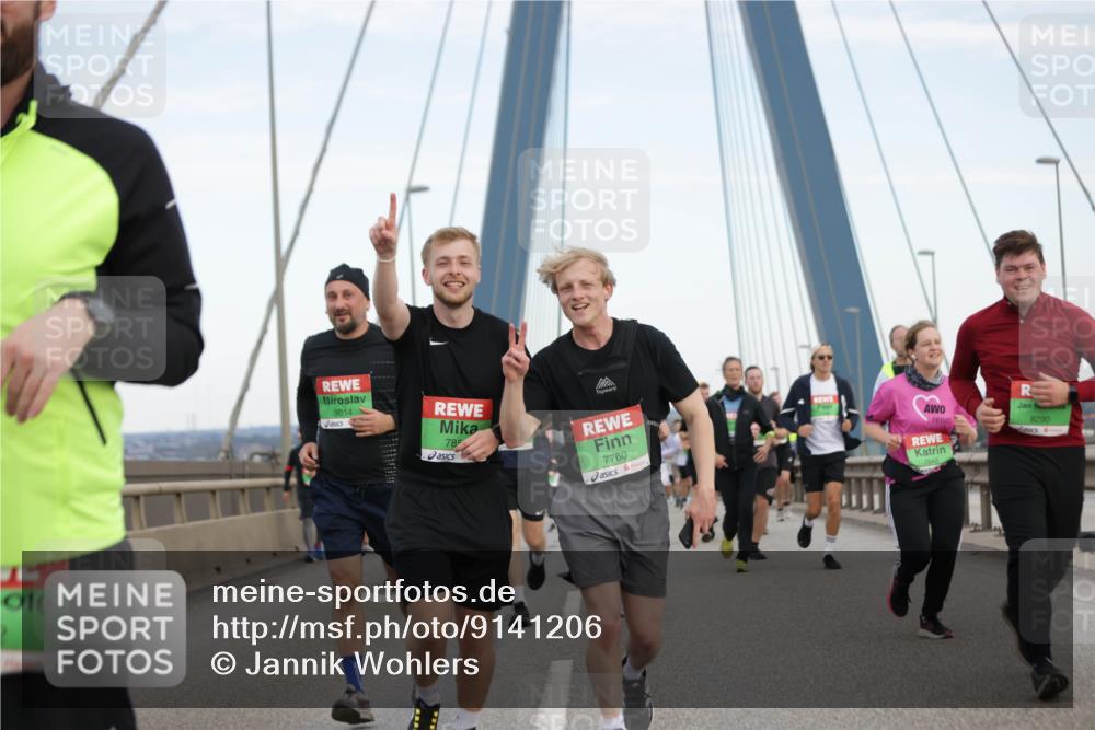 03.10.2025 - Köhlbrandbrückenlauf Jannik Wohlers http://msf.ph/oto/9141206 03.10.2025 15:33:11 Position 1 9014, 78, 7760, 7649, 8290 meine-sportfotos.de