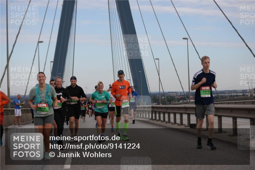 03.10.2025 - Köhlbrandbrückenlauf Jannik Wohlers http://msf.ph/oto/9141224 03.10.2025 15:34:20 Position 1  meine-sportfotos.de