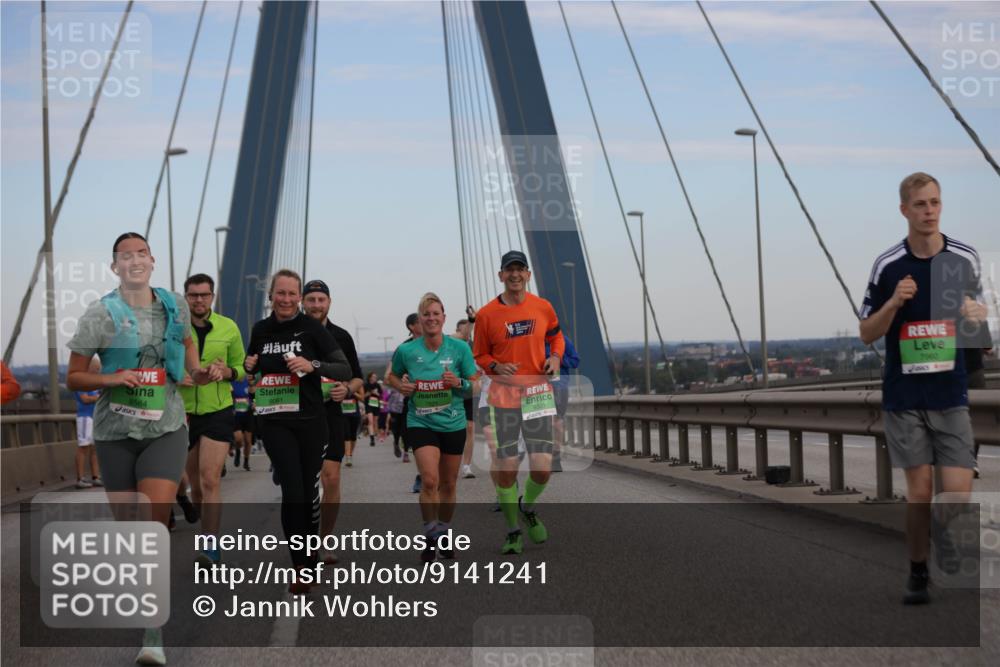 03.10.2025 - Köhlbrandbrückenlauf Jannik Wohlers http://msf.ph/oto/9141241 03.10.2025 15:34:20 Position 1 8584, 9081, 7821, 9327, 7960 meine-sportfotos.de