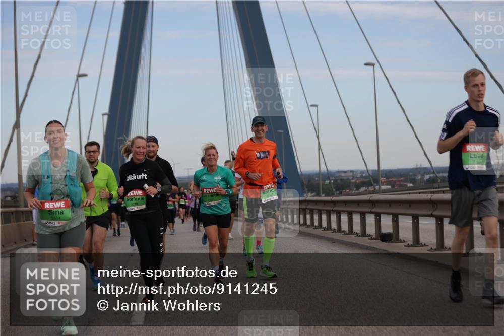 03.10.2025 - Köhlbrandbrückenlauf Jannik Wohlers http://msf.ph/oto/9141245 03.10.2025 15:34:20 Position 1 8584, 9081 meine-sportfotos.de