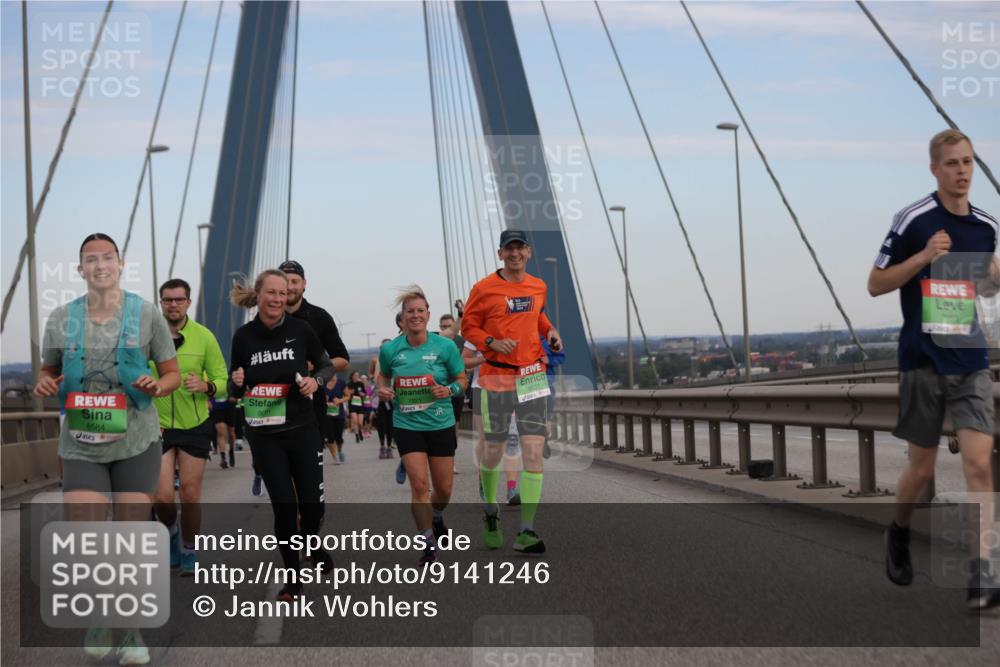 03.10.2025 - Köhlbrandbrückenlauf Jannik Wohlers http://msf.ph/oto/9141246 03.10.2025 15:34:20 Position 1 8584, 9081 meine-sportfotos.de