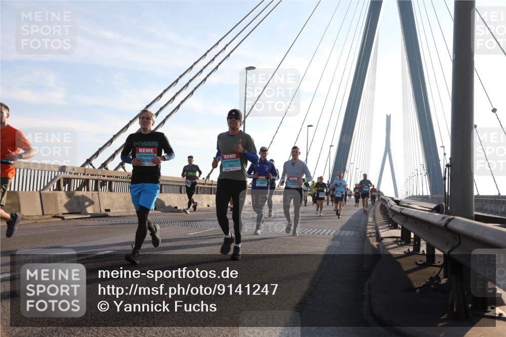 03.10.2025 - Köhlbrandbrückenlauf Yannick Fuchs http://msf.ph/oto/9141247 03.10.2025 08:26:09 Position 2 3156, 1245 meine-sportfotos.de