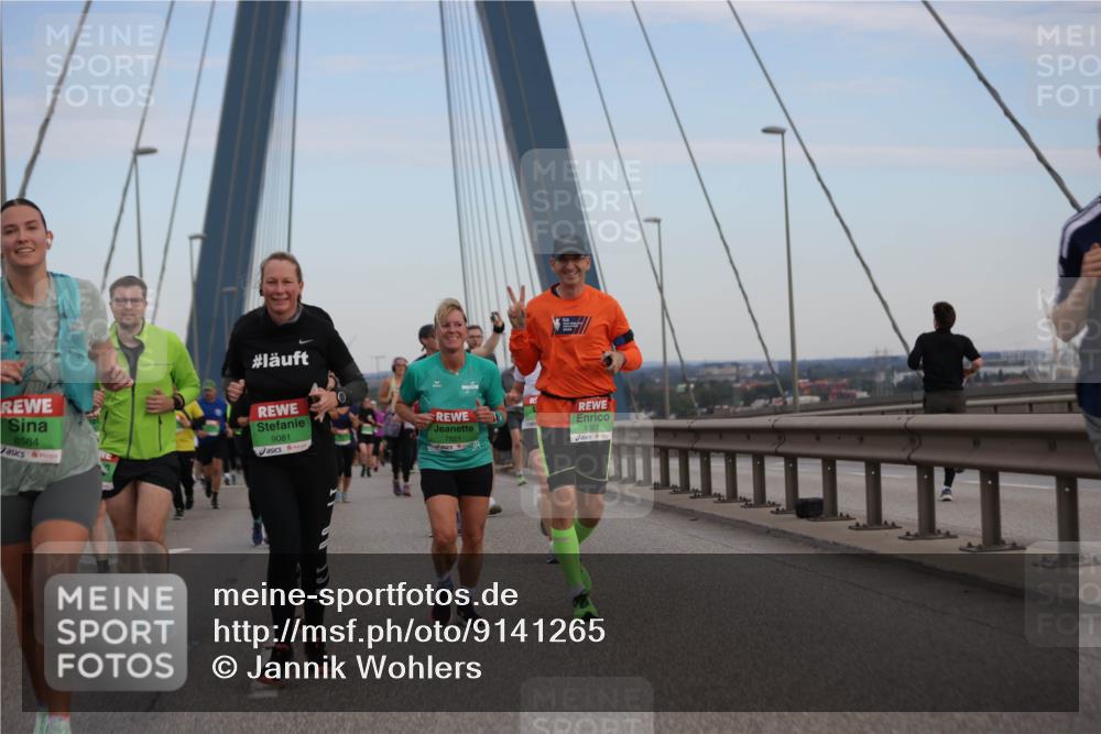 03.10.2025 - Köhlbrandbrückenlauf Jannik Wohlers http://msf.ph/oto/9141265 03.10.2025 15:34:21 Position 1 8584, 9081, 7821, 9327 meine-sportfotos.de