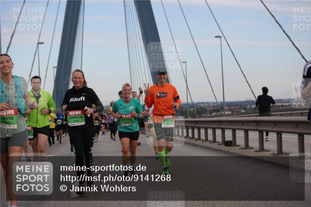 03.10.2025 - Köhlbrandbrückenlauf Jannik Wohlers http://msf.ph/oto/9141268 03.10.2025 15:34:21 Position 1 8584, 9081, 7821, 9327 meine-sportfotos.de