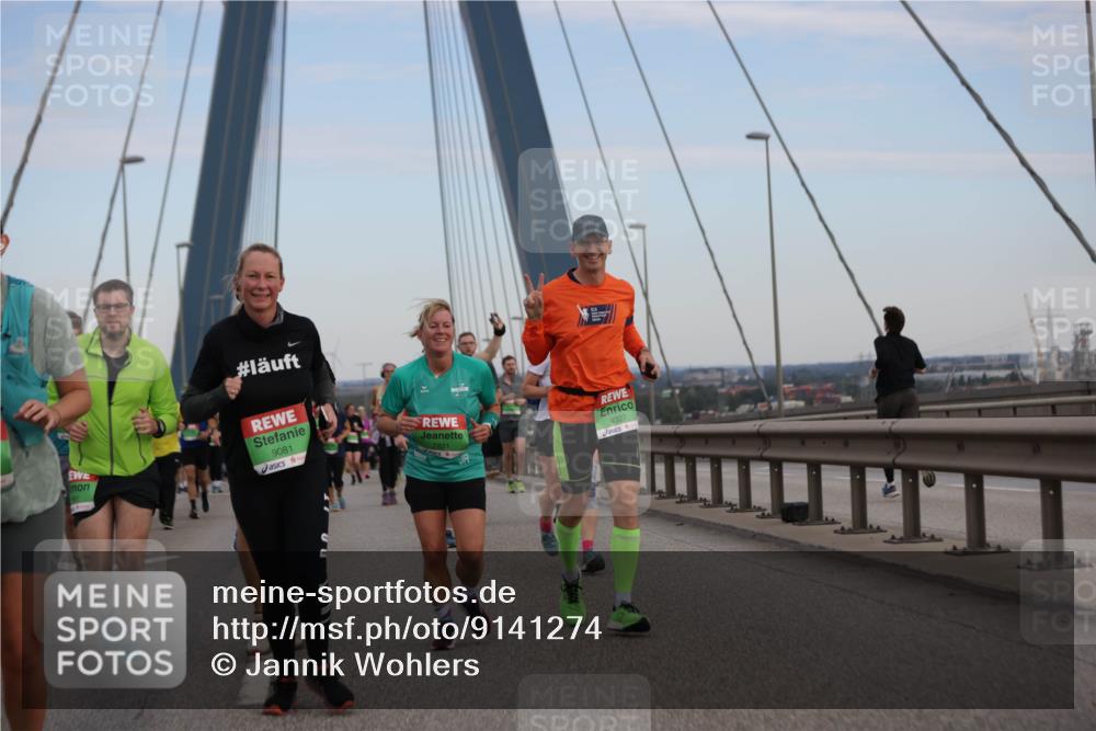 03.10.2025 - Köhlbrandbrückenlauf Jannik Wohlers http://msf.ph/oto/9141274 03.10.2025 15:34:21 Position 1 9081, 7821, 9327 meine-sportfotos.de