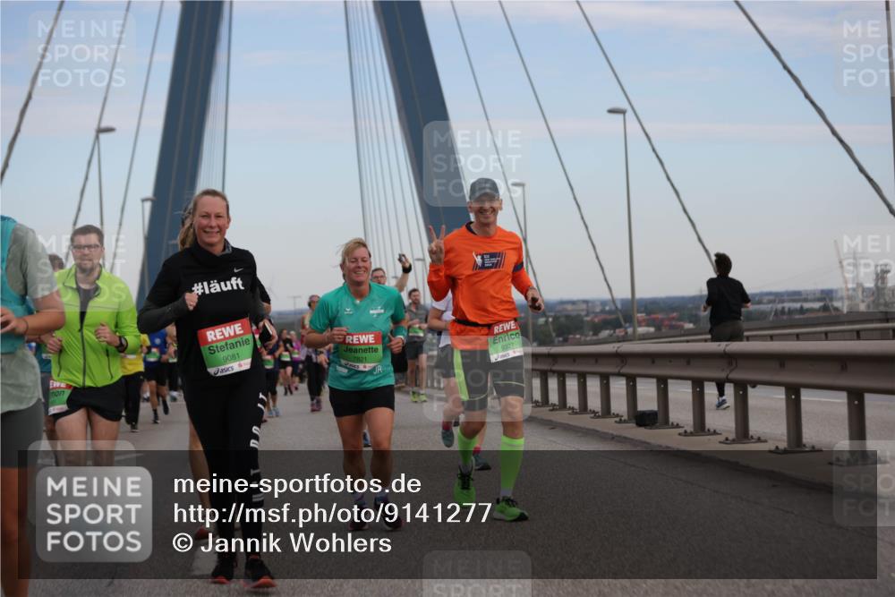 03.10.2025 - Köhlbrandbrückenlauf Jannik Wohlers http://msf.ph/oto/9141277 03.10.2025 15:34:21 Position 1 9081, 7821, 9327 meine-sportfotos.de