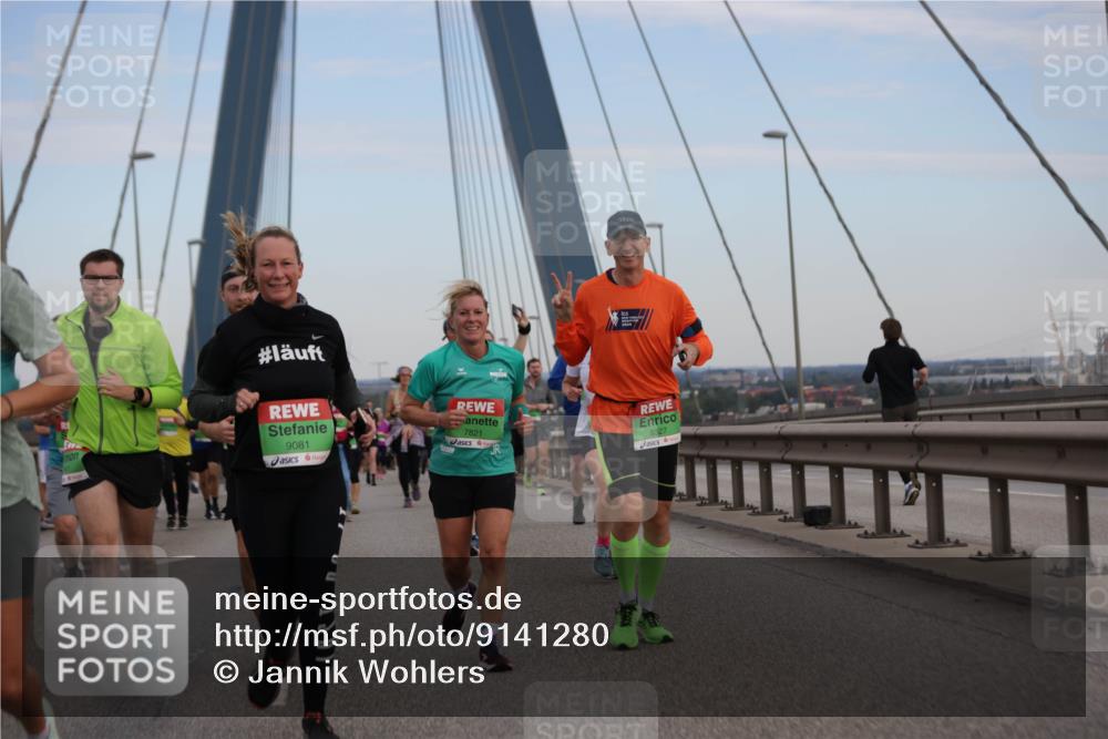 03.10.2025 - Köhlbrandbrückenlauf Jannik Wohlers http://msf.ph/oto/9141280 03.10.2025 15:34:21 Position 1 9081, 7821, 9327 meine-sportfotos.de