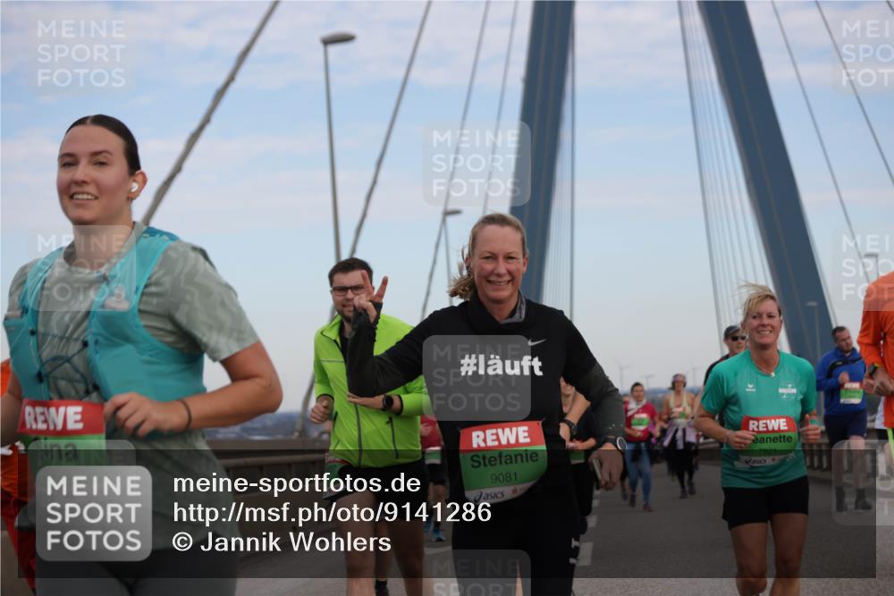 03.10.2025 - Köhlbrandbrückenlauf Jannik Wohlers http://msf.ph/oto/9141286 03.10.2025 15:34:22 Position 1 584, 9081, 7821 meine-sportfotos.de