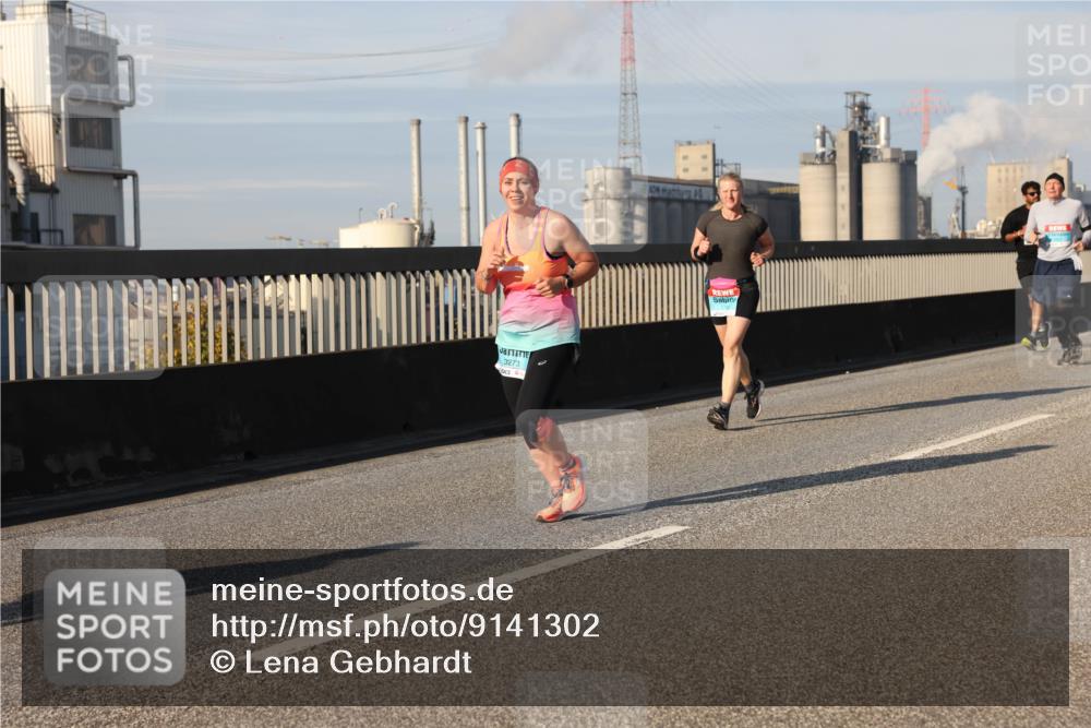 03.10.2025 - Köhlbrandbrückenlauf Lena Gebhardt http://msf.ph/oto/9141302 03.10.2025 09:59:06 Position 2 3273 meine-sportfotos.de
