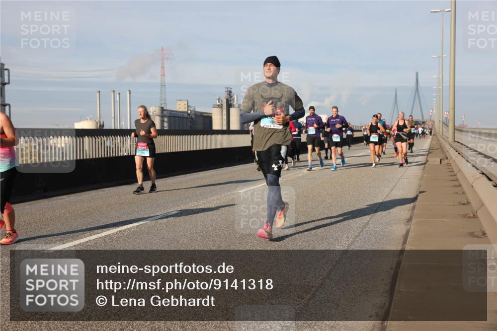 03.10.2025 - Köhlbrandbrückenlauf Lena Gebhardt http://msf.ph/oto/9141318 03.10.2025 09:59:07 Position 2 168 meine-sportfotos.de