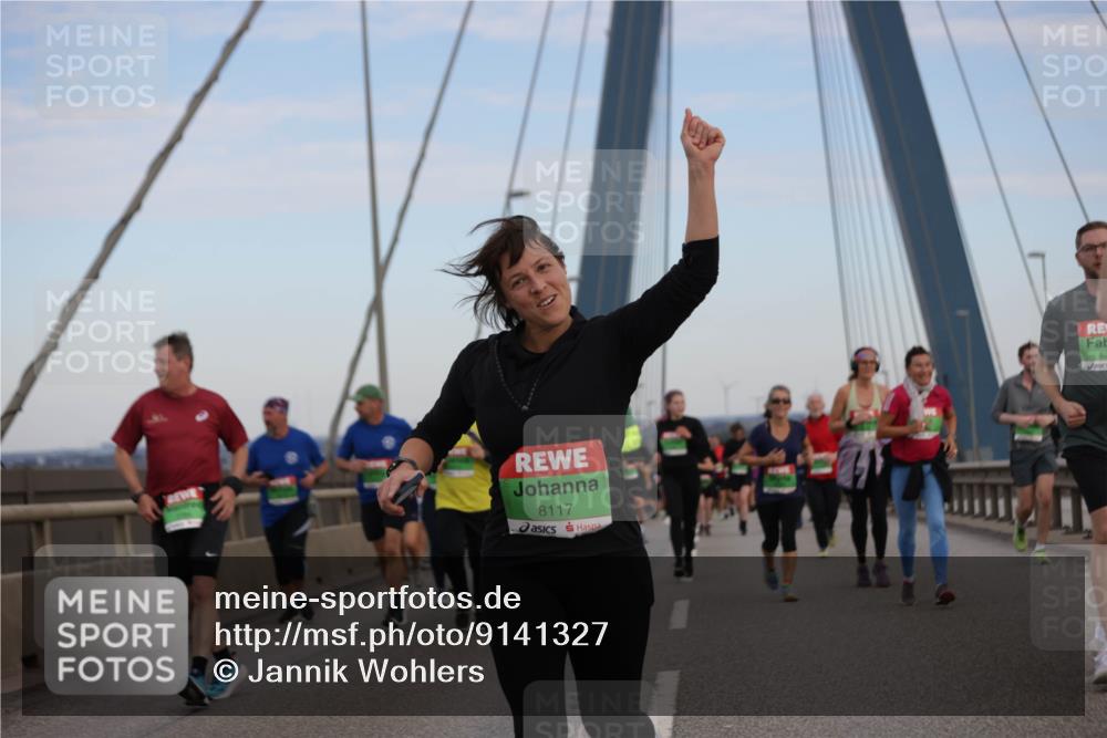 03.10.2025 - Köhlbrandbrückenlauf Jannik Wohlers http://msf.ph/oto/9141327 03.10.2025 15:34:26 Position 1 8117 meine-sportfotos.de