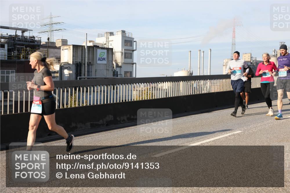 03.10.2025 - Köhlbrandbrückenlauf Lena Gebhardt http://msf.ph/oto/9141353 03.10.2025 09:59:09 Position 2 2242 meine-sportfotos.de