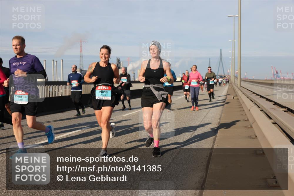 03.10.2025 - Köhlbrandbrückenlauf Lena Gebhardt http://msf.ph/oto/9141385 03.10.2025 09:59:11 Position 2 2269, 2349 meine-sportfotos.de