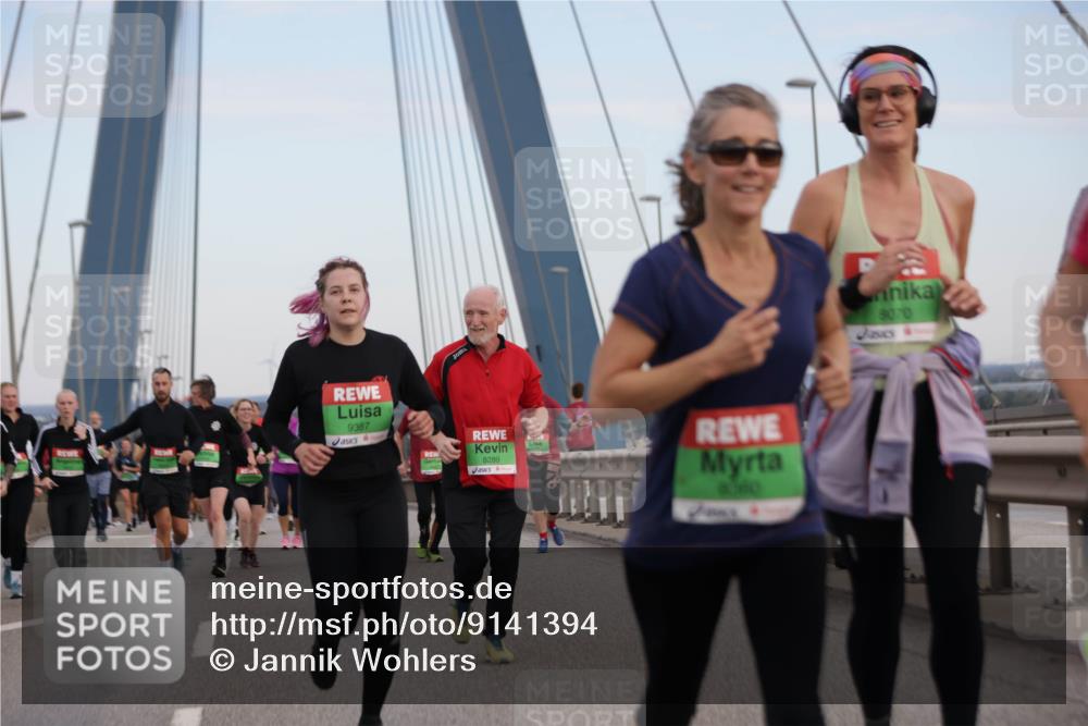 03.10.2025 - Köhlbrandbrückenlauf Jannik Wohlers http://msf.ph/oto/9141394 03.10.2025 15:34:30 Position 1 9387, 8289, 8360, 8070 meine-sportfotos.de